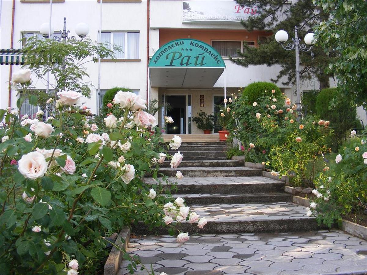 Paradise Hotel Madzharovo Exterior foto